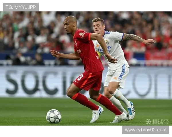 法比尼奥传球能力持续提升，中场调度表现稳健