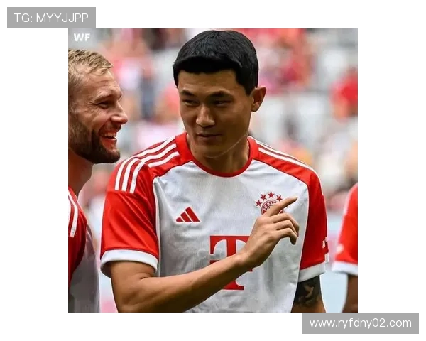 金玟哉商业价值排名持续提升,亚洲球员中表现稳健 金玟哉商业价值排名持续提升,亚洲球员中表现稳健