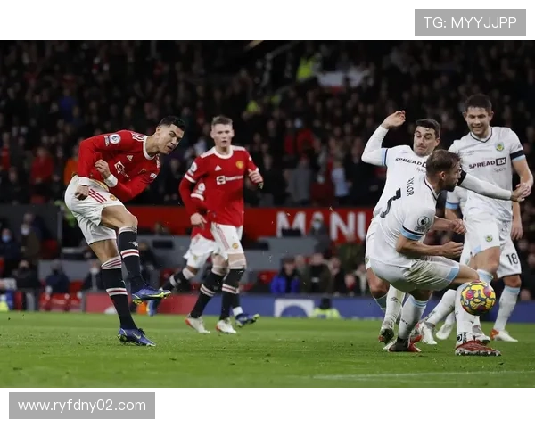 英超伯恩利球迷抗议 英超伯恩利球迷抗议